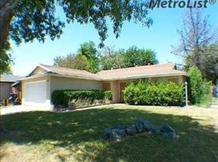 7031 Sunnyslope Dr, Sacramento, CA