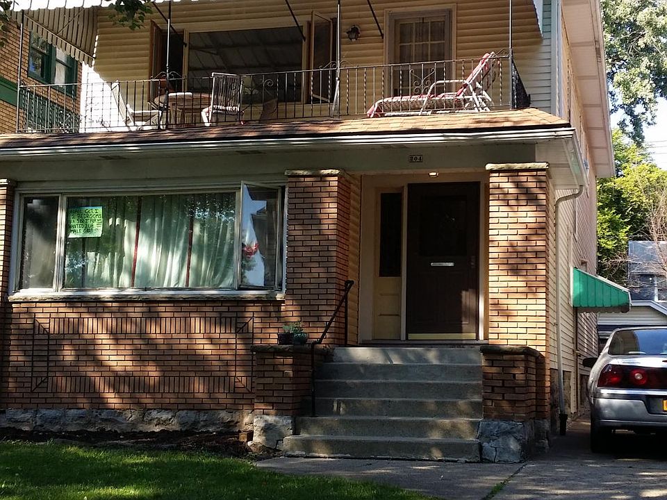 1st image of 204 Lisbon Ave #1