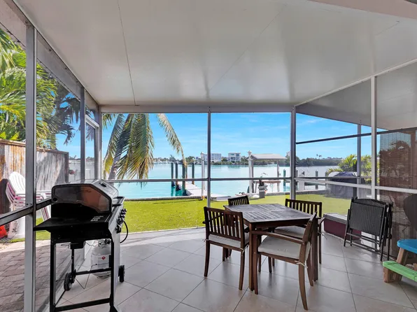 22 Sadowski Cswy, Key Colony Beach, FL 33051