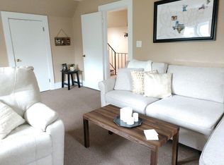 5 Seaward Rd #3, Wellesley, MA 02481