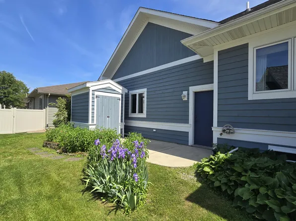 2425 Dickinson Rd, Chesterton, IN 46304