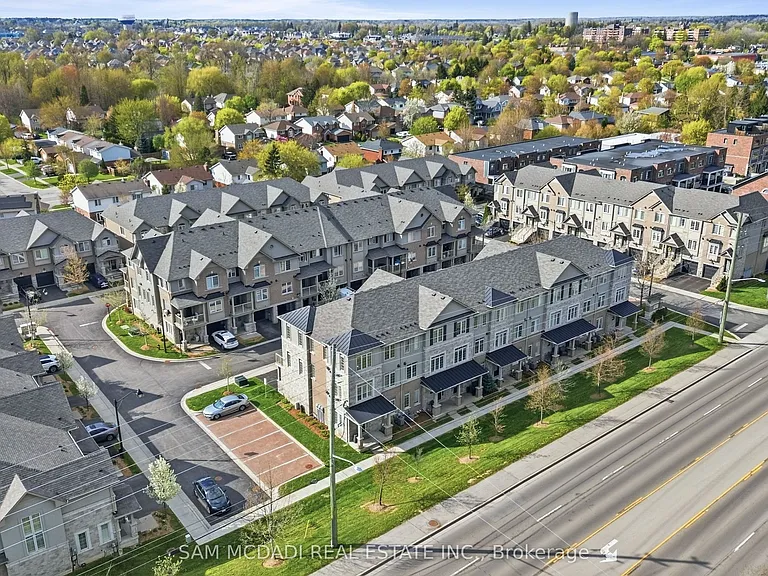 215 Dundas St E #9 — Photo 41