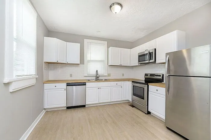 1806 Lexington Ave — Photo 8