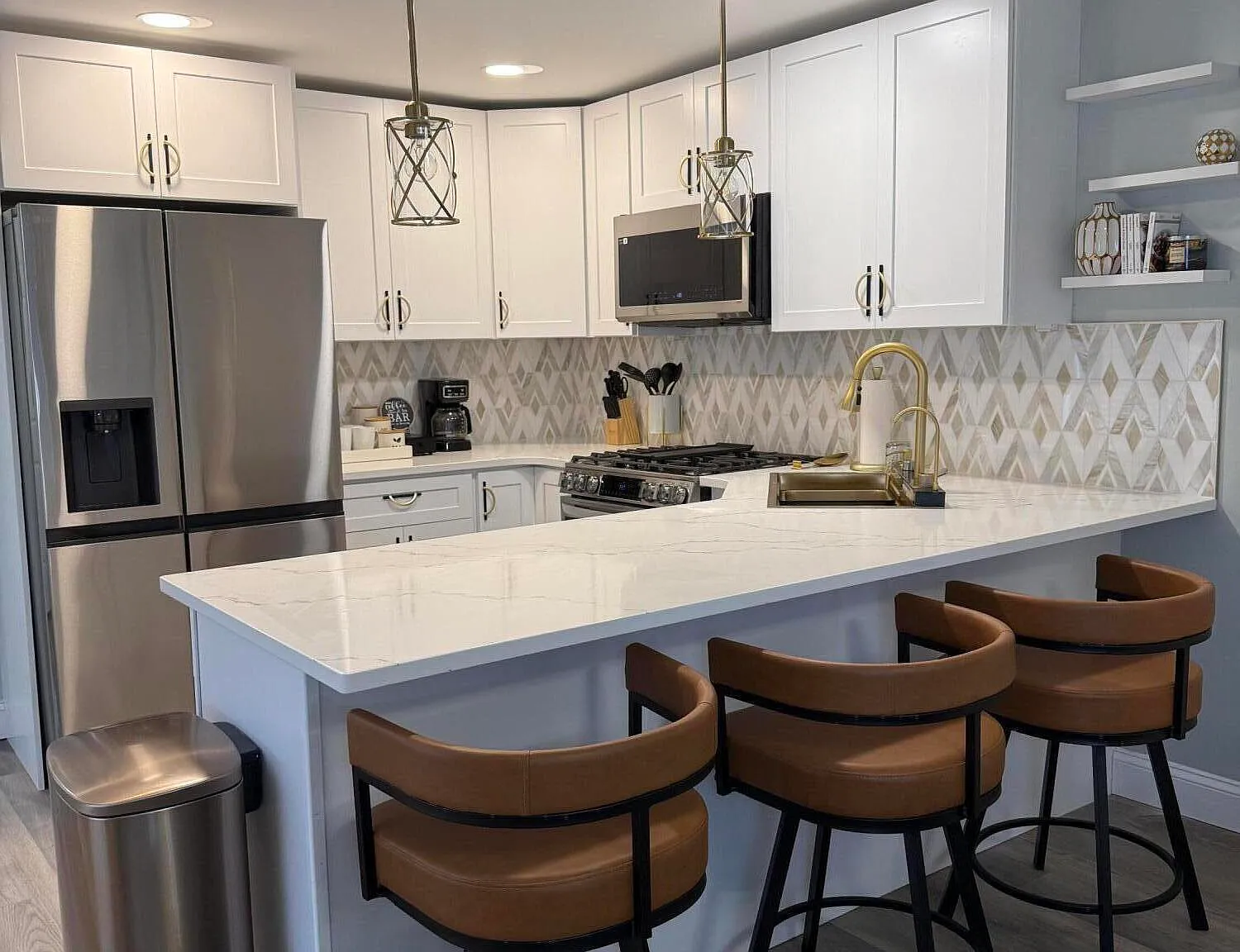 2 bed, 1000 sqft, $3,500 — Photo 4