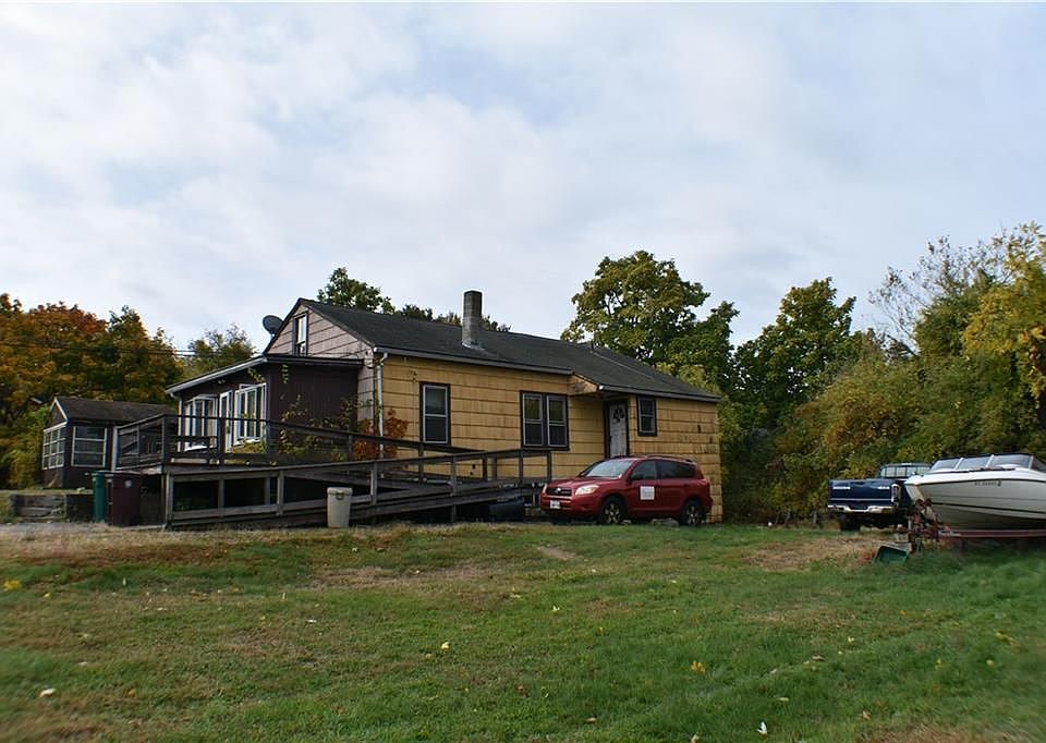 123 Rodman St, Woonsocket, RI 02895 Zillow