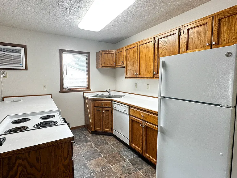 Apartments on 7th — Photo 2