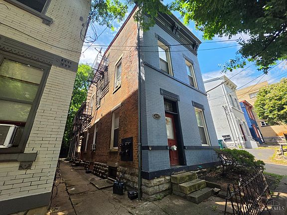 4th image of 2143 W Clifton Ave