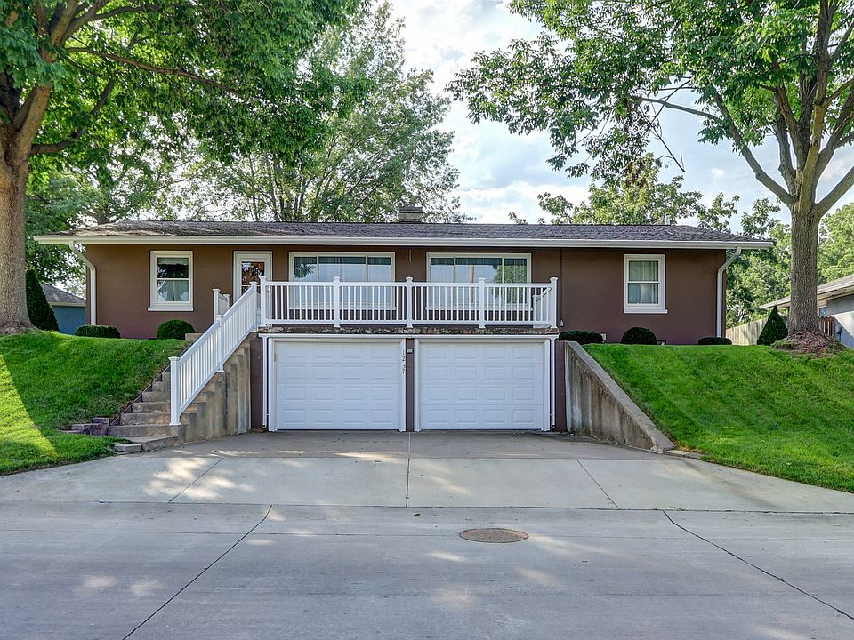 1st image of 1237 Harrison Dr