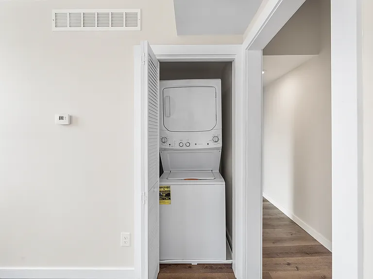 4900 Kingsessing Ave #2 — Photo 8