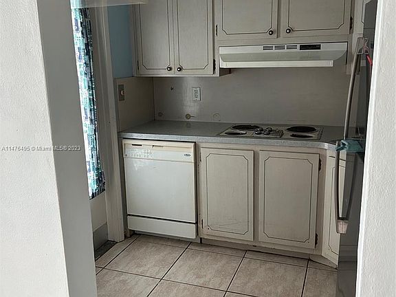 5th image of 2151 NE 42nd Ct APT 132