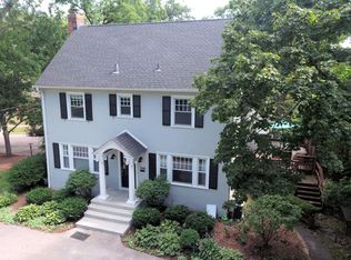 749 Crescent Blvd, Glen Ellyn, IL 60137