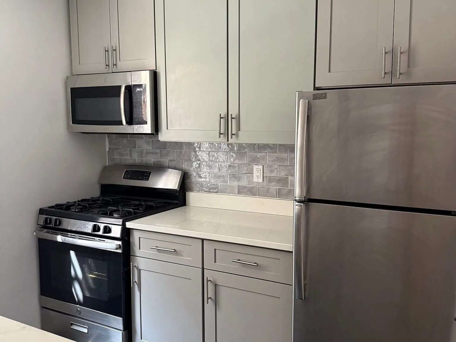2 bed, 1100 sqft, $2,800 — Photo 3