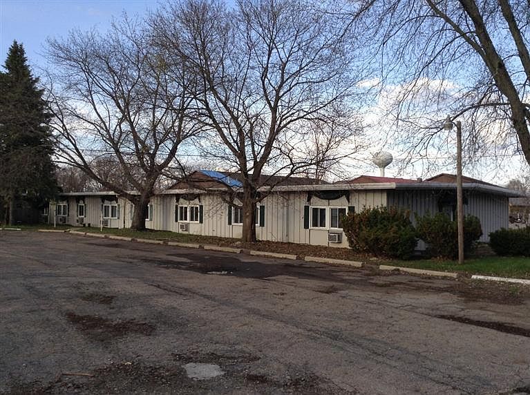 2nd image of 406 W Main St