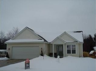 3922 Spruce Ln, Holland, MI 49424