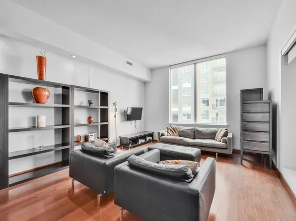 1410 S 1st St SE #2202, Calgary, AB T2G 5T7