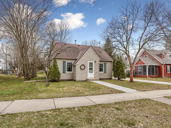 1010 Washington St, Northfield, MN 55057