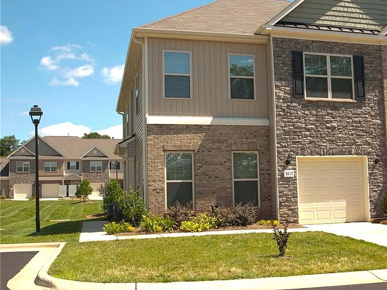 3012 Dressage Dr — Photo 3