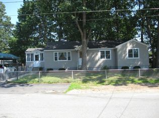 116 Commonwealth Ave, Lowell, MA 01852