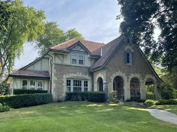 6232 Washington CIRCLE, Wauwatosa, WI 53213