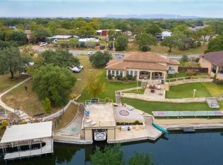 112 Casey Dr, Kingsland, TX 78639