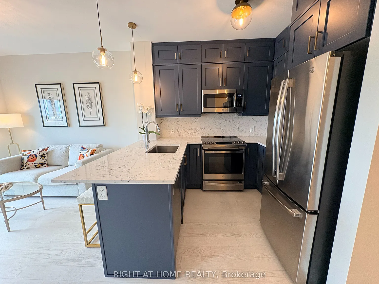 2 bed, $2,300 — Photo 3