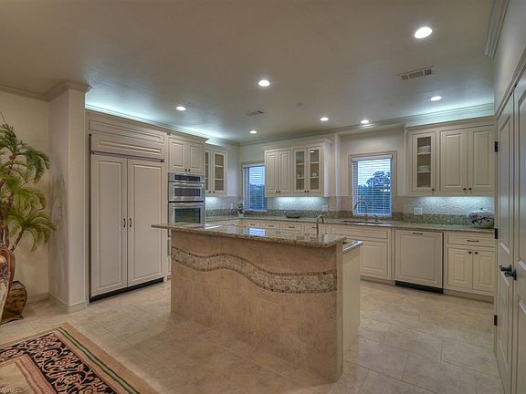 4th image of 307 Horseshoe Bay North Blvd #2
