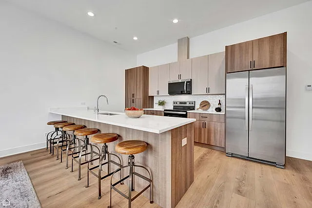 1606 W Hastings St #301 — Photo 5