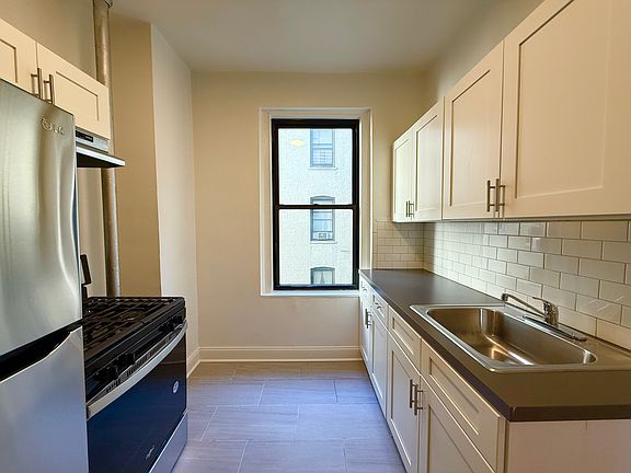 2nd image of 30-58 34th St #5D