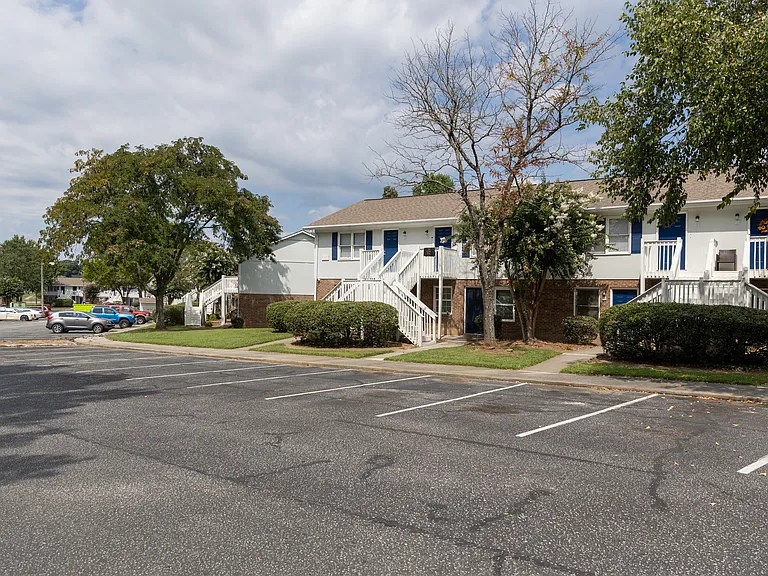 27 North Apartments — Photo 11