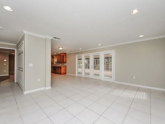 5th image of 8512 Cedar Cove Ct