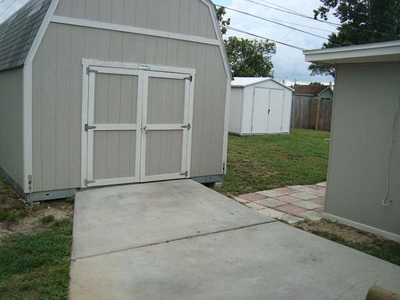 3rd image of 1146 Jennings Dr