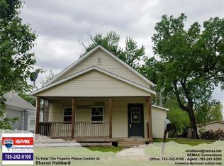 118 S Maple St, Ottawa, KS 66067