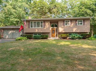 710 S Emerald Dr, McHenry, IL 60051