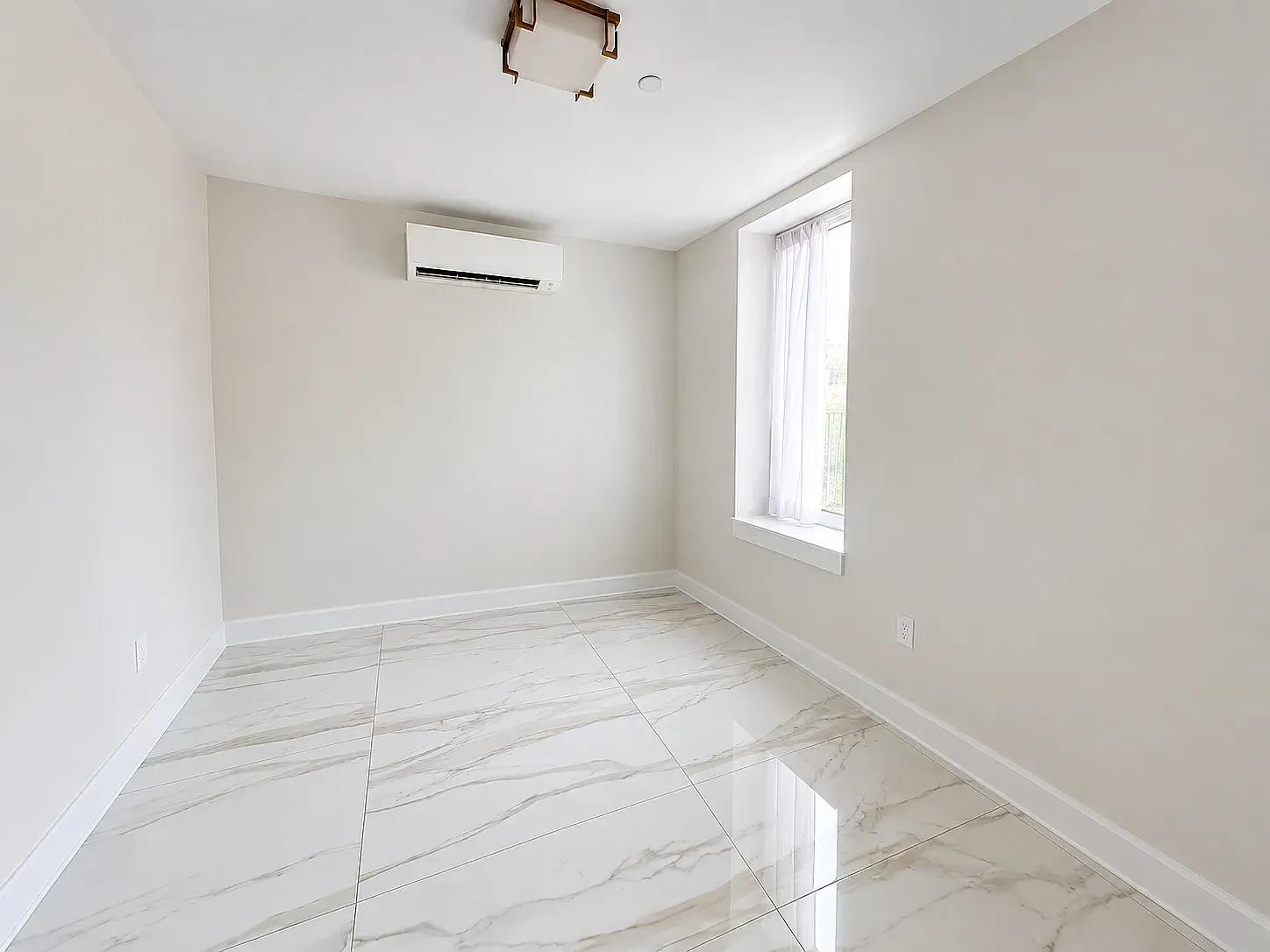 152 Boerum Street — Photo 2