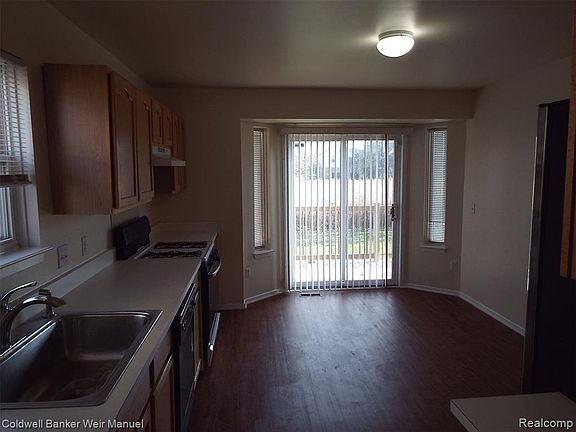 4th image of 1458 Bayberry Park Cir #16