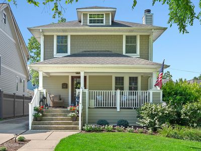 835 Birch Ave, Downers Grove, IL, 60515