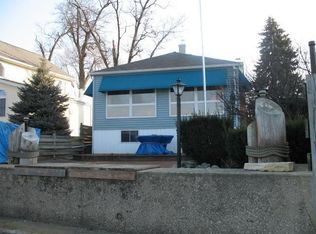 94112 County Road 690, Dowagiac, MI 49047