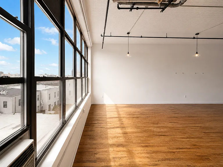 255 McKibben St #411 — Photo 4