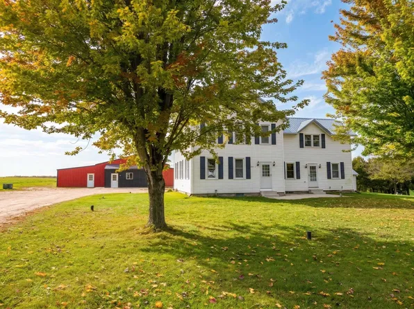 N5207 Lemke Rd, Chilton, WI 53014