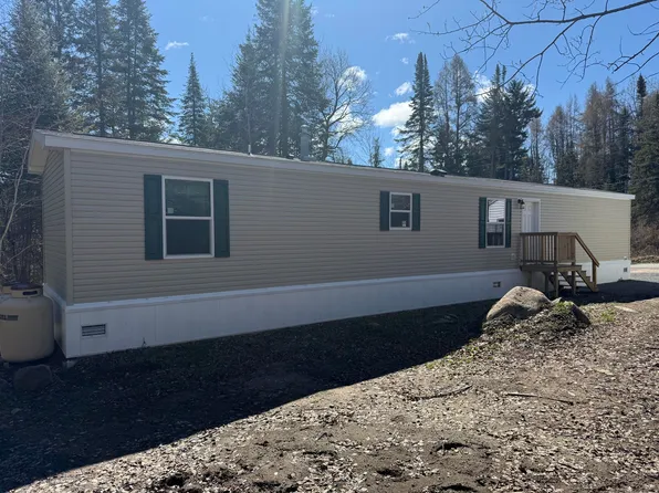 34 Maple Ln, Bloomingdale, NY 12913