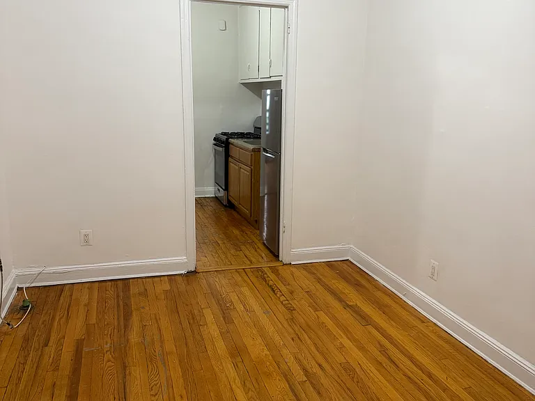 314 E 70th St #3A — Photo 3
