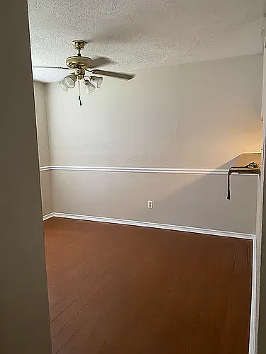The Shores Apartments — Photo 12