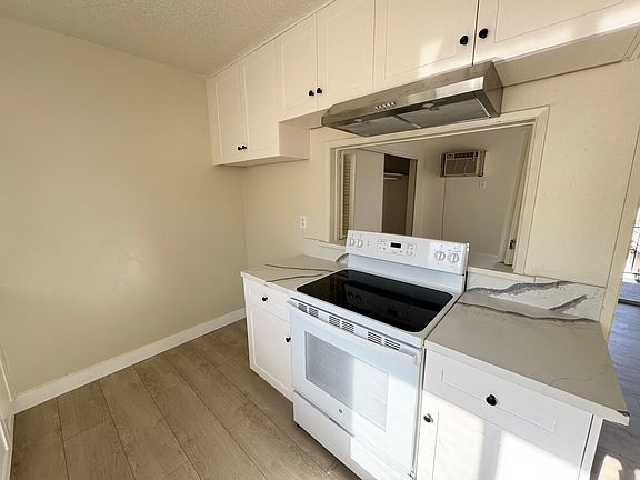 3rd image of 8733 Willis Ave APT 14