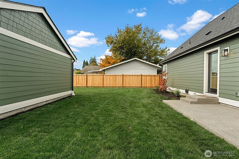 520 3rd Avenue NE, Puyallup, WA 98372 | MLS #2587840 | Zillow