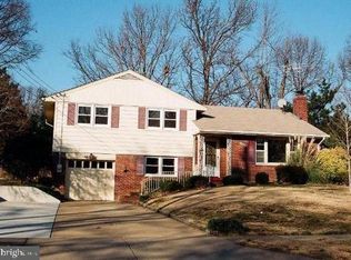 6612 New Hope Dr, Springfield, VA 22151