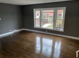 9127 S Bishop St #1R, Chicago, IL 60620