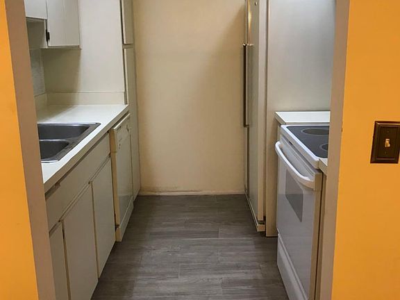 4th image of 4411 Shady Terrace Ln APT 110