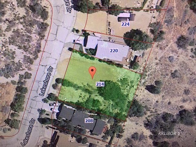 1st image of 214 Lakeshore Dr