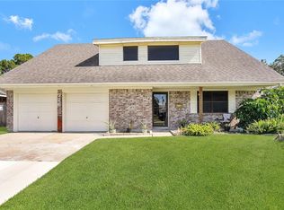 726 E Amherst Ln, Deer Park, TX 77536