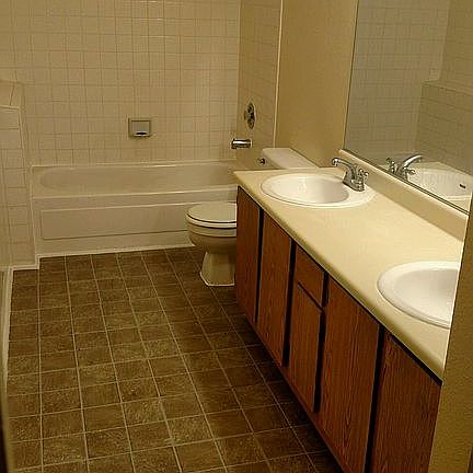 4th image of 5081 Pioneer Ave APT 203